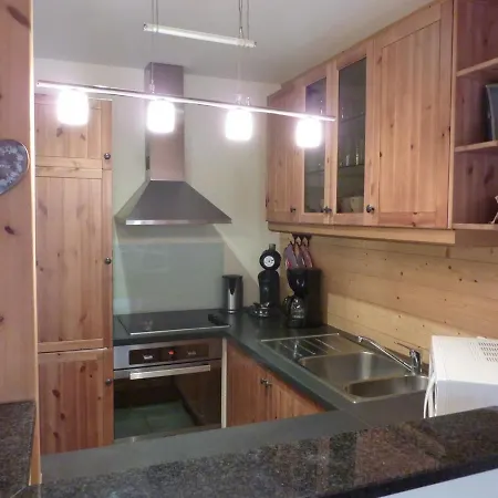 Dağ evi Cosy Chalet In Li Zey With Countryside Views *